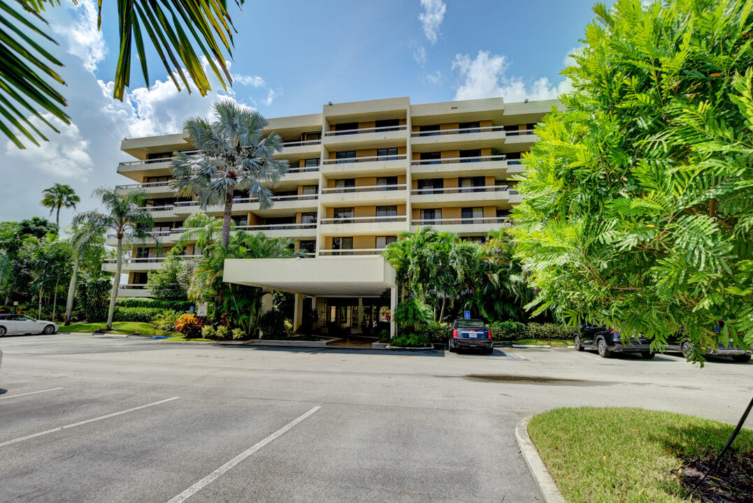 23200 Camino Del Mar in Boca Raton, FL - Building Photo