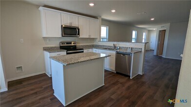 521 Autumn Blaze in New Braunfels, TX - Building Photo - Building Photo