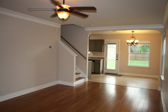 369 Tanager Dr in New Braunfels, TX - Foto de edificio - Building Photo