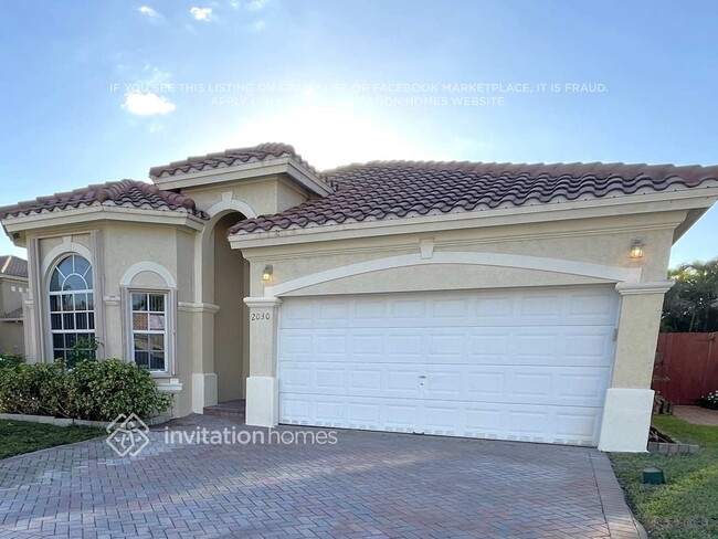 2030 NW 98th Terrace in Pembroke Pines, FL - Building Photo - Building Photo