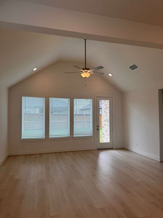 4916 Northern Wds Dr in Spring, TX - Building Photo - Building Photo