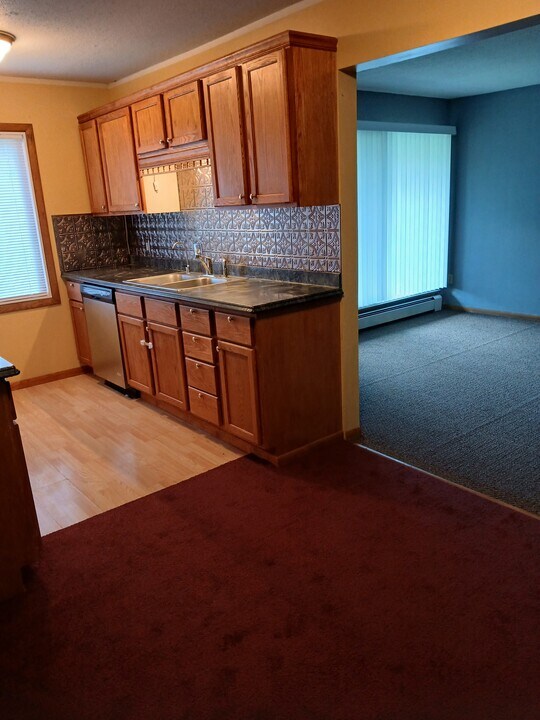 521 19th St NW, Unit 521 19 St NW Rochester MN in Rochester, MN - Building Photo