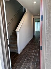 2061 Rosewood Dr in Hollister, CA - Building Photo - Building Photo