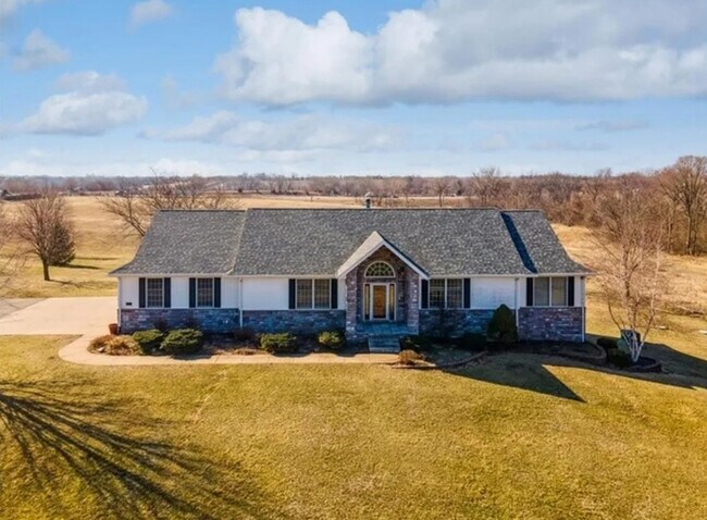 3332 Ashworth Rd in Waukee, IA - Building Photo - Building Photo