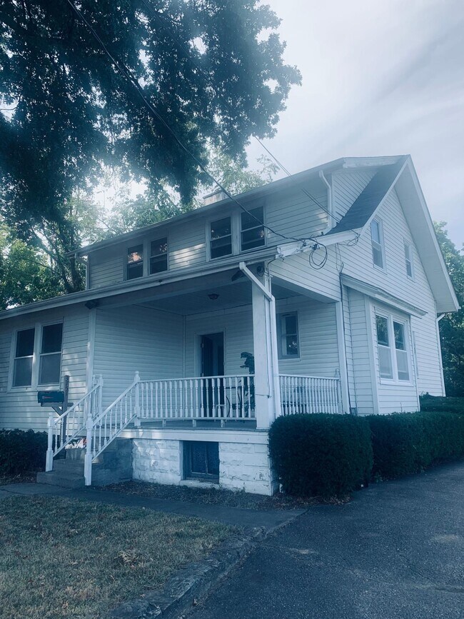 3751 Paxton Ave Rentals in Cincinnati, OH