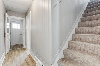 1622 Westmont Ave in Pittsburgh, PA - Foto de edificio - Building Photo