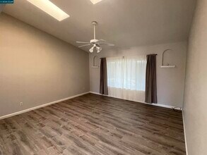 4780 Mintwood Dr in Concord, CA - Foto de edificio - Building Photo