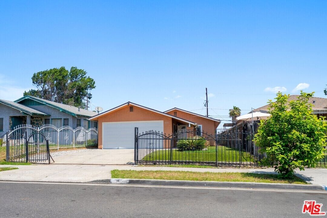 1231 W 87th St in Los Angeles, CA - Building Photo