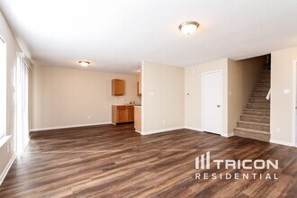 10975 Walnut Grove Bend in Camby, IN - Building Photo - Building Photo