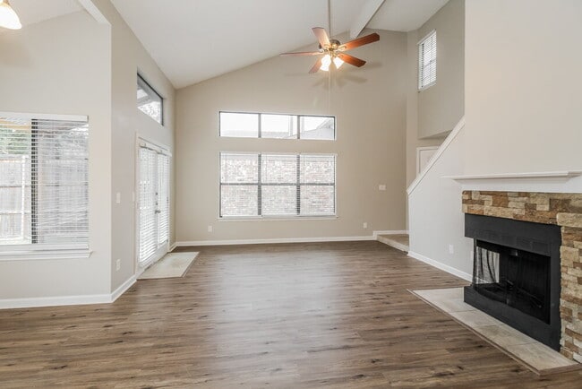 1221 Settlers Way in Lewisville, TX - Building Photo - Building Photo
