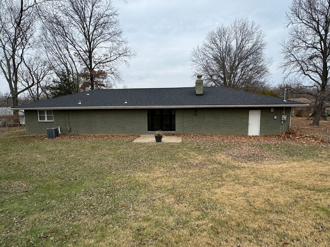 3805 NW 63rd St in Kansas City, MO - Building Photo - Building Photo