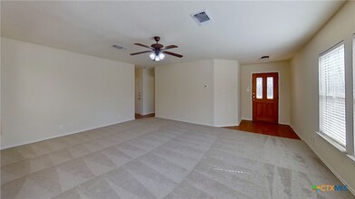 3124 Settlement Dr in Round Rock, TX - Foto de edificio - Building Photo