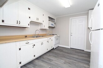610 Herschel St in Pensacola, FL - Building Photo - Building Photo