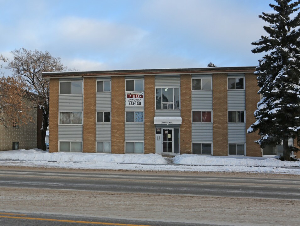 9130 82nd Ave NW in Edmonton, AB - Building Photo