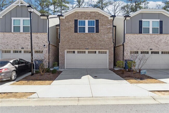 property at 1495 Villageside Ct