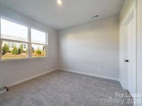 9525 Munsing Dr in Charlotte, NC - Foto de edificio - Building Photo