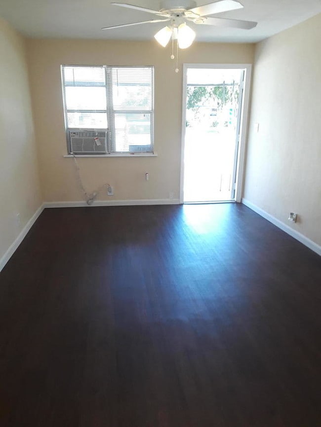 131 NW 14th Ave in Delray Beach, FL - Building Photo - Building Photo