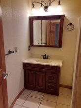 219 Main St-Unit -B, McGregor, IA in Mc Gregor, IA - Foto de edificio - Building Photo
