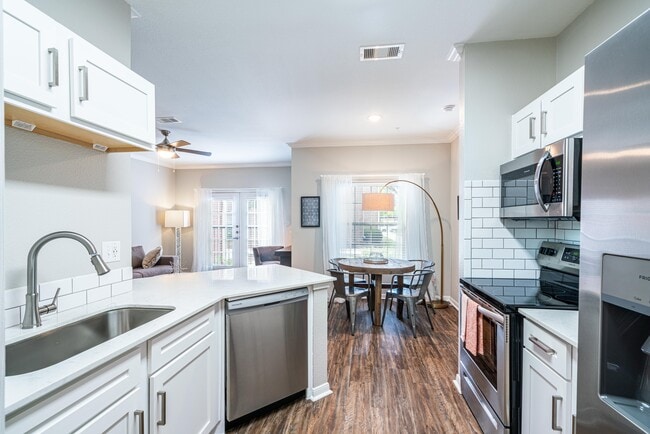 Hawthorne Ridge in Conroe, TX - Building Photo - Building Photo