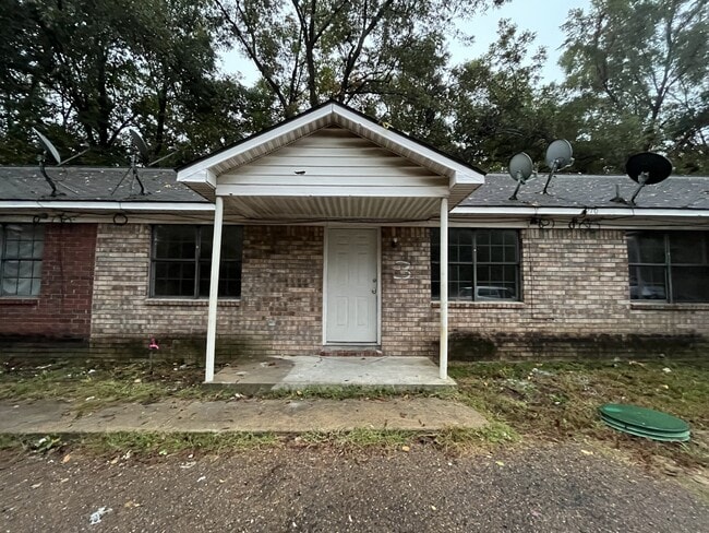 property at 270 N Main St