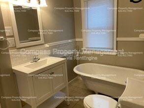 1462 Walker Ave NW in Grand Rapids, MI - Building Photo - Building Photo