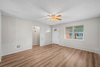 5312 23rd St in Lubbock, TX - Building Photo - Building Photo