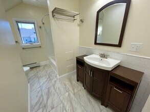 36 Warren Ave in Marlborough, MA - Building Photo - Building Photo