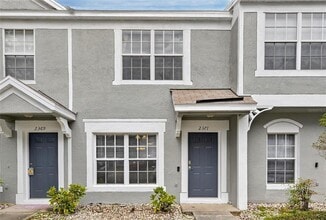 2371 Lake Woodberry Cir in Brandon, FL - Building Photo - Building Photo