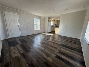 11924 Springbrook Ct in Romeo, MI - Foto de edificio - Building Photo