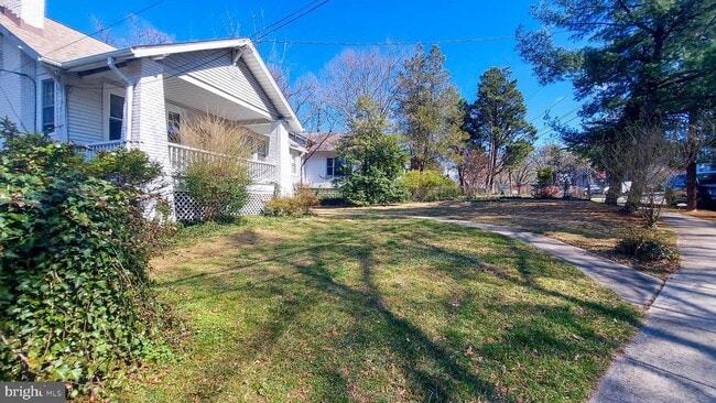 228 Manor Cir in Takoma Park, MD - Building Photo - Building Photo