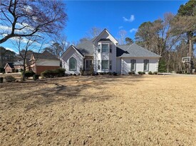 9373 Kingston Crossing Cir in Alpharetta, GA - Building Photo