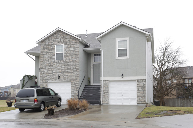 Cottage Park Townhomes in Gardner, KS - Building Photo - Building Photo