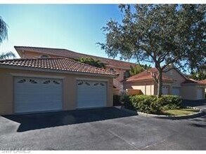 2120 Cay Lagoon Dr-Unit -222 in Naples, FL - Building Photo - Building Photo