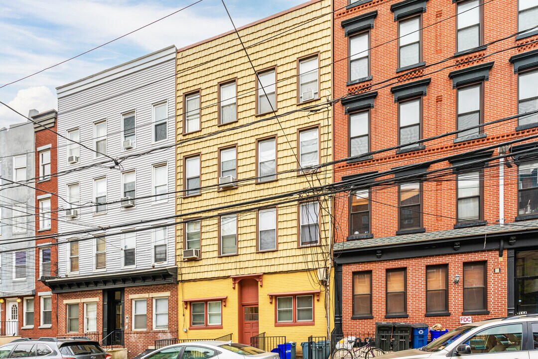 312 Monroe St in Hoboken, NJ - Foto de edificio