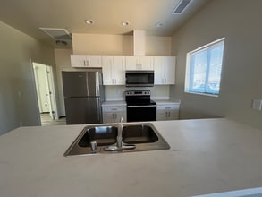 5507 Longview Dr in Paradise, CA - Foto de edificio - Building Photo