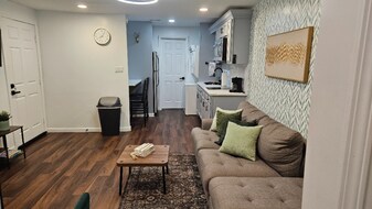 222 Walnut St NW, Unit B2 in Atlanta, GA - Building Photo