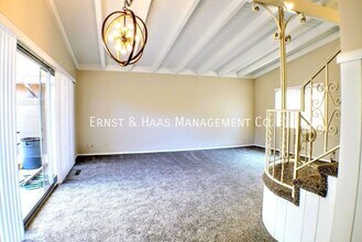 3700 Weston Pl in Long Beach, CA - Building Photo - Building Photo