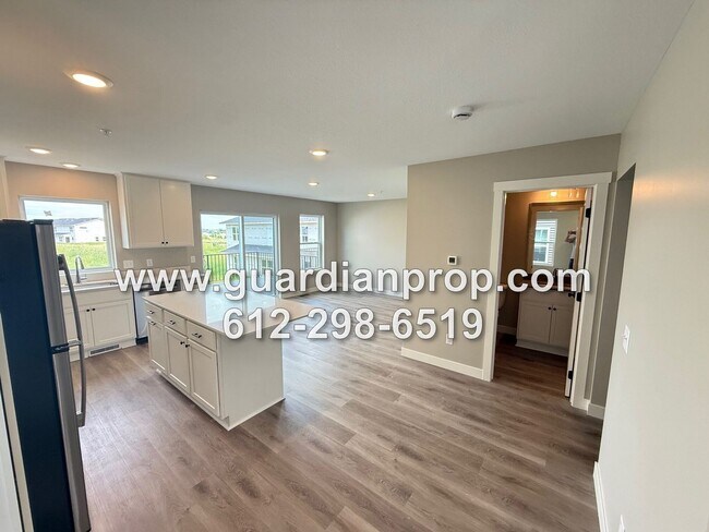 8859 Granite Ct in Woodbury, MN - Building Photo - Building Photo
