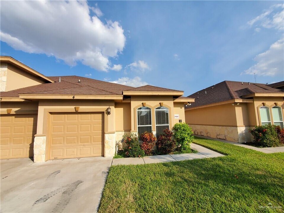 3502 Samgar St-Unit -1 in Edinburg, TX - Building Photo