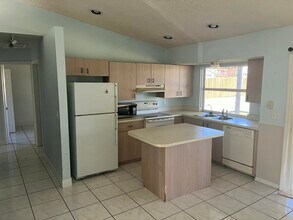 2737 SE Helms Ave in Port St. Lucie, FL - Building Photo - Building Photo