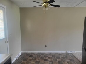 3351 Moundview Ct in Lexington, KY - Building Photo - Building Photo