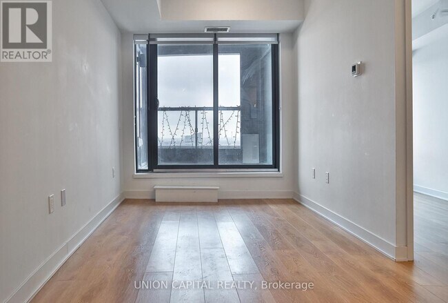 2920 Hwy 7 in Vaughan, ON - Building Photo - Building Photo