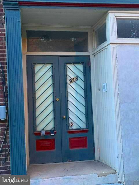 property at 918 Passyunk Ave