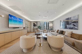 121 NE 5th St, Unit SI FL26-ID1505786P in Miami, FL - Building Photo - Building Photo