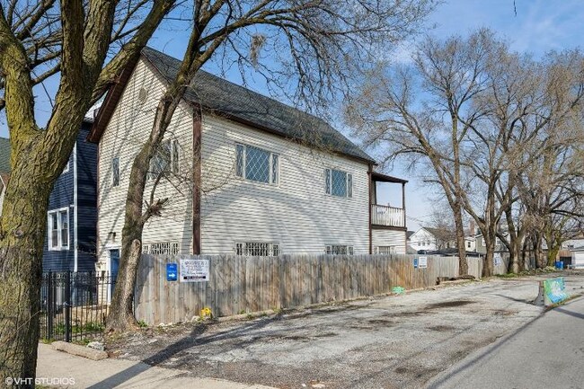 1619 N Kimball Ave in Chicago, IL - Building Photo - Building Photo