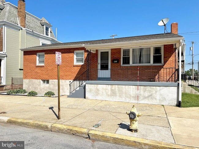 property at 401 Franklin St