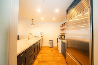 4527 Carpinteria Ave in Carpinteria, CA - Building Photo - Building Photo