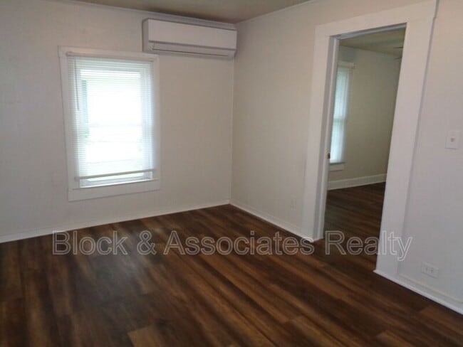 405 Dobson St in Kernersville, NC - Building Photo - Building Photo