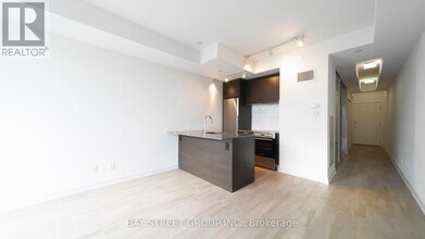 57 St Joseph St in Toronto, ON - Building Photo - Building Photo