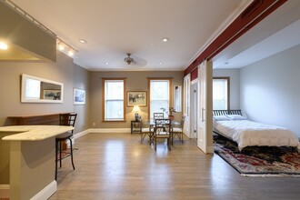 335 Beacon St, Unit 7 in Boston, MA - Building Photo - Building Photo